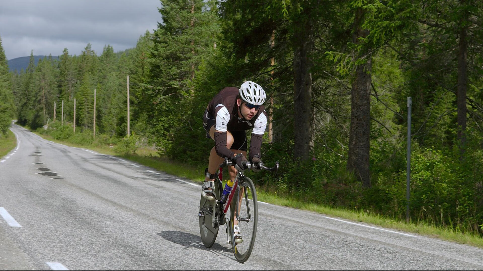体育公益携手前行 爱心接力温暖人心
