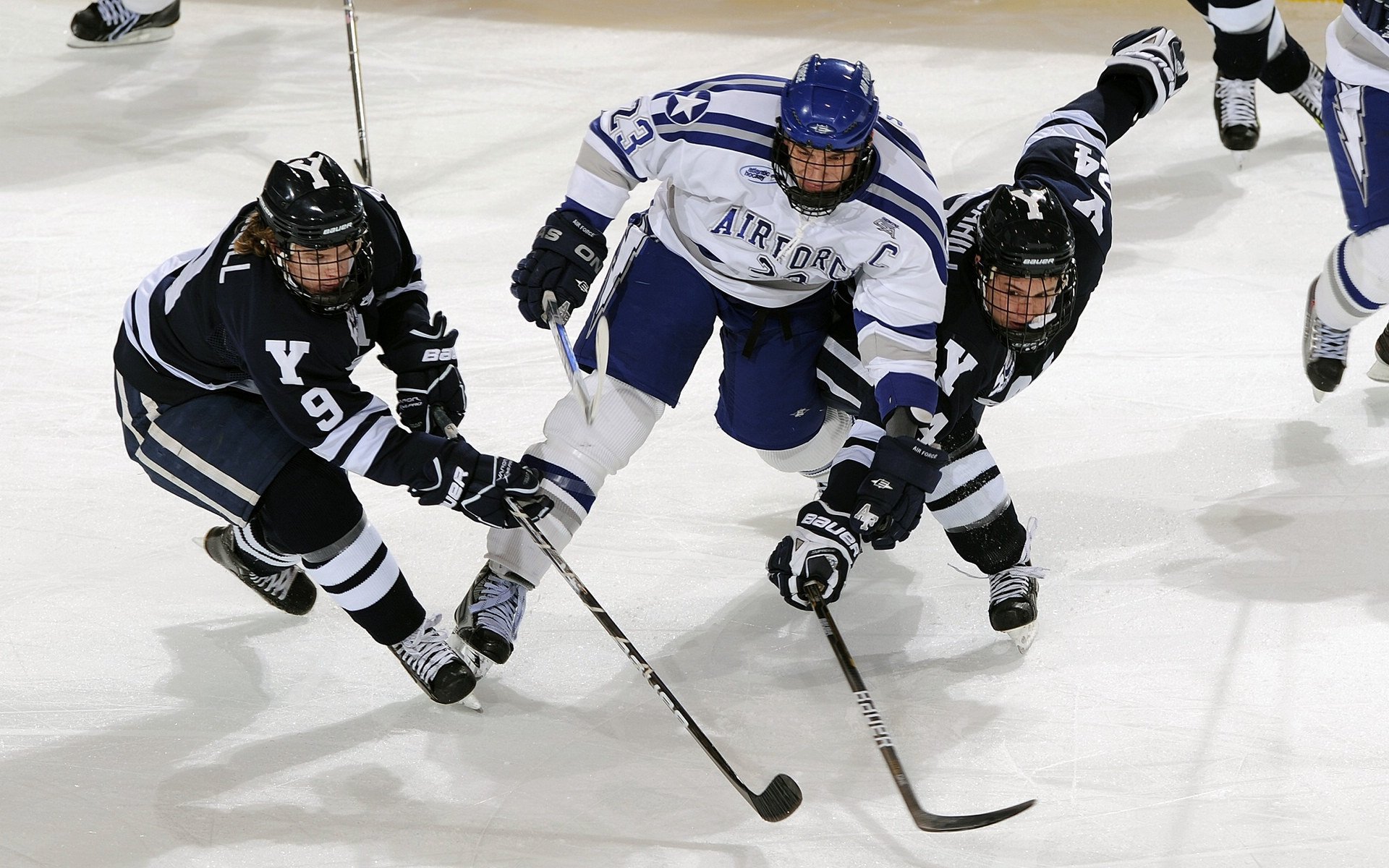 美国短跑名将打破尘封23年世界纪录 田径世锦赛再创历史